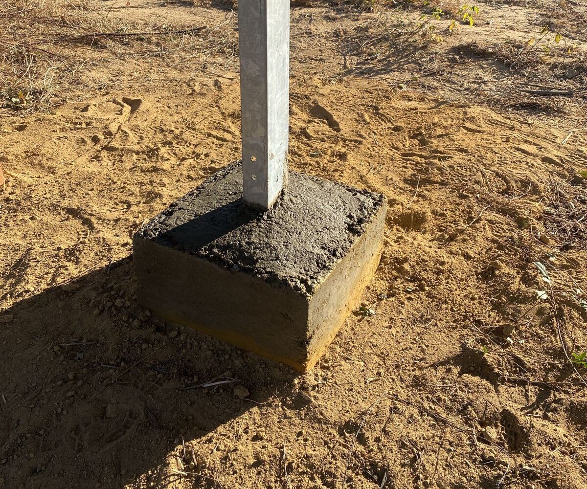 Base estrutural reforçada em instalação fotovoltaica